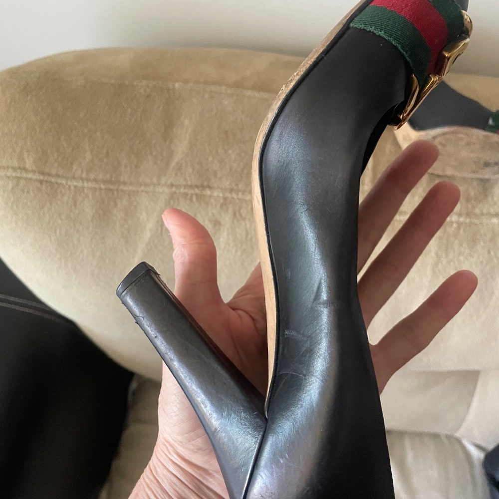 Authentic Gucci Black Leather women’s Shoes, size 37 1/2 . - Picture 8 of 8